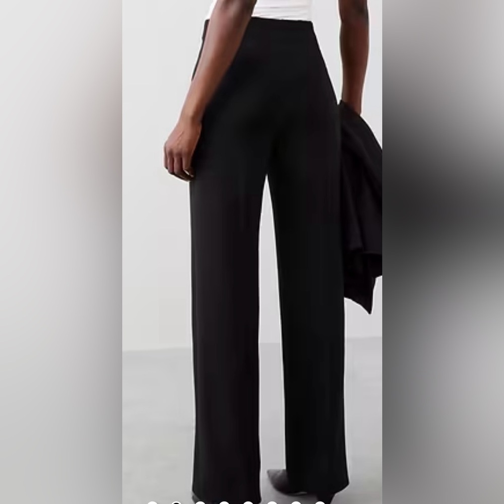 Banana republic Ponte S small black stretchy, extremely comfortable dress pants - Picture 4 of 10